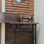 Old Soul, Modern Comfort Apartamento Tirana